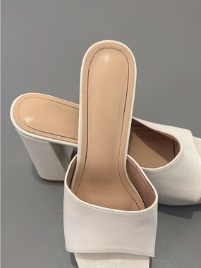 White Block Heel Slide Mules - Women's Fashion Shoe